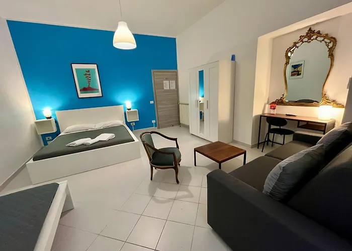 Pop Santa Chiara Bed & Breakfast 3*